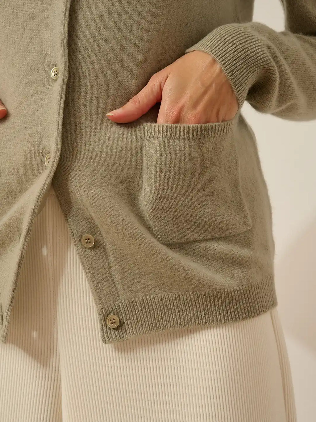 KATHARINE Cardigan Crew Neck Olive