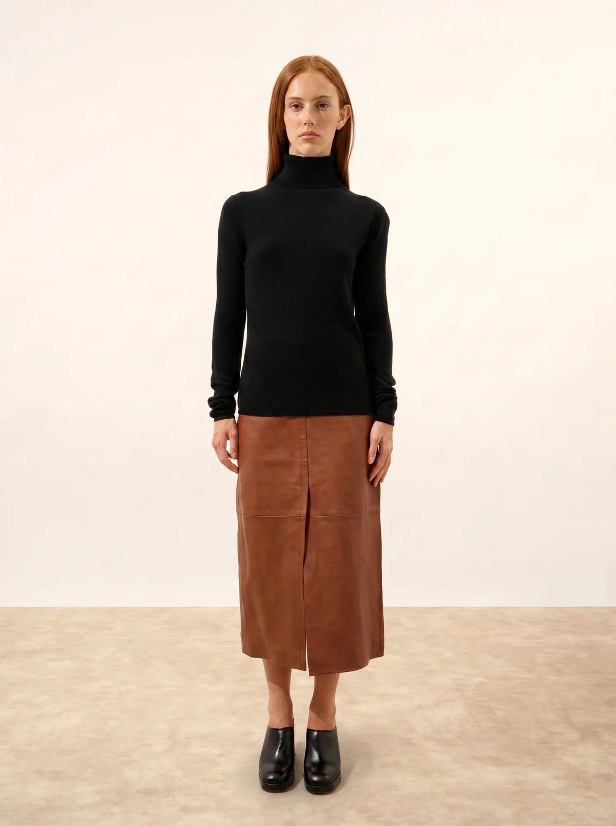 AVA Pull Col Roulé Noir