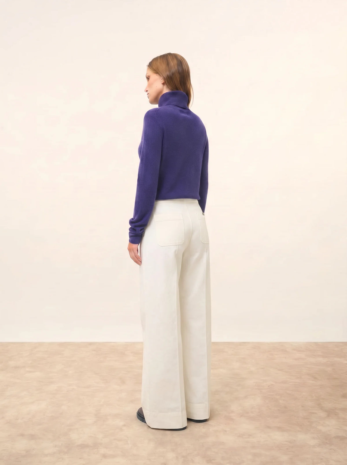 AVA Pull Col Roulé Violet