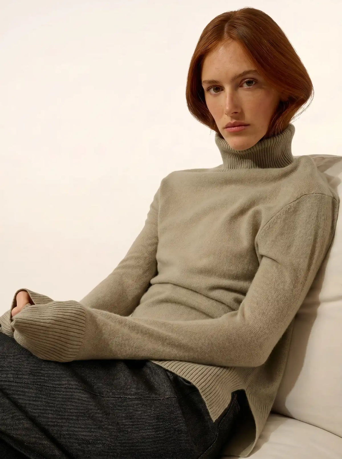 LEXIE Pull Col Roulé Olive