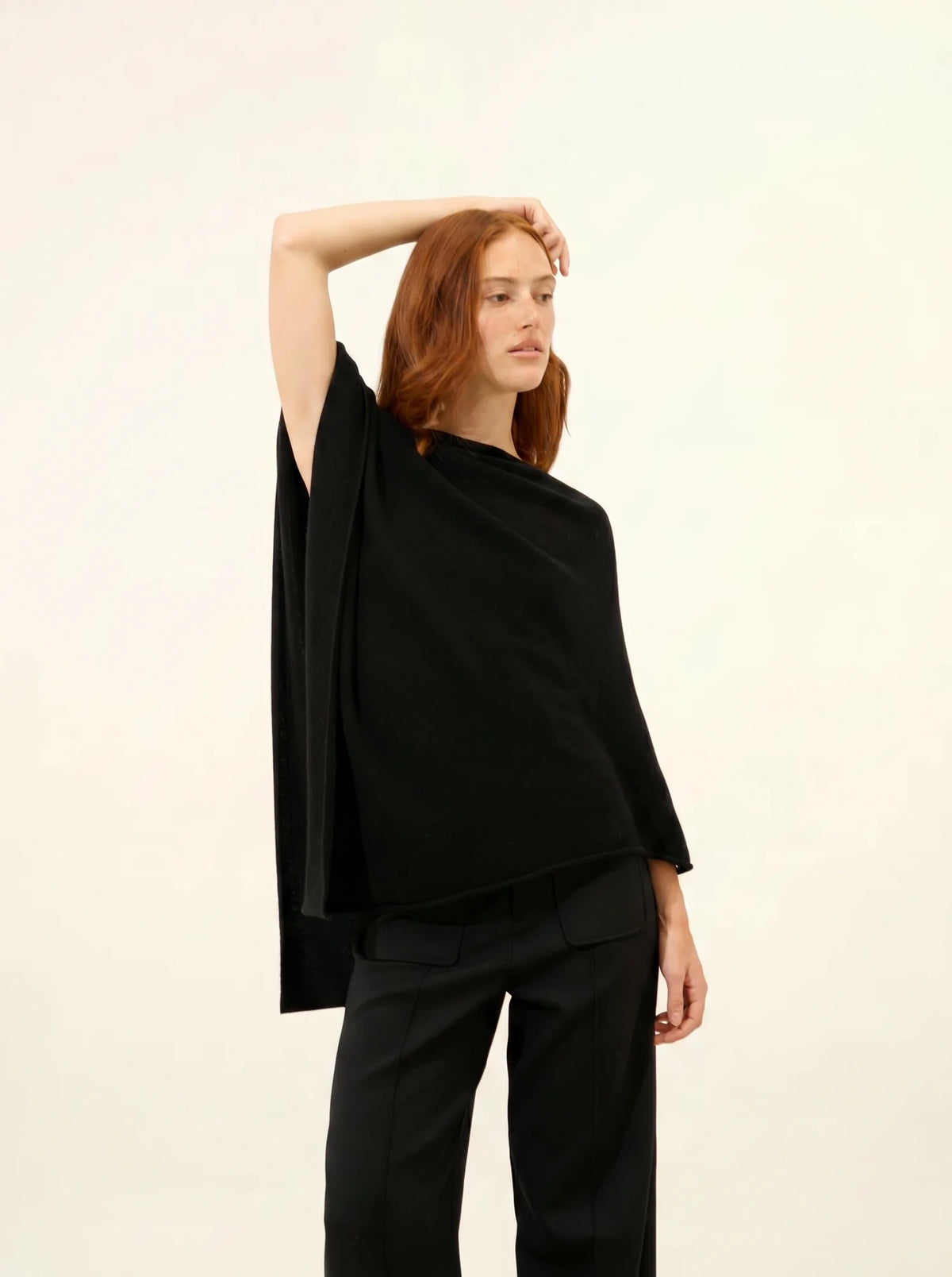 MEREDITH Poncho Noir