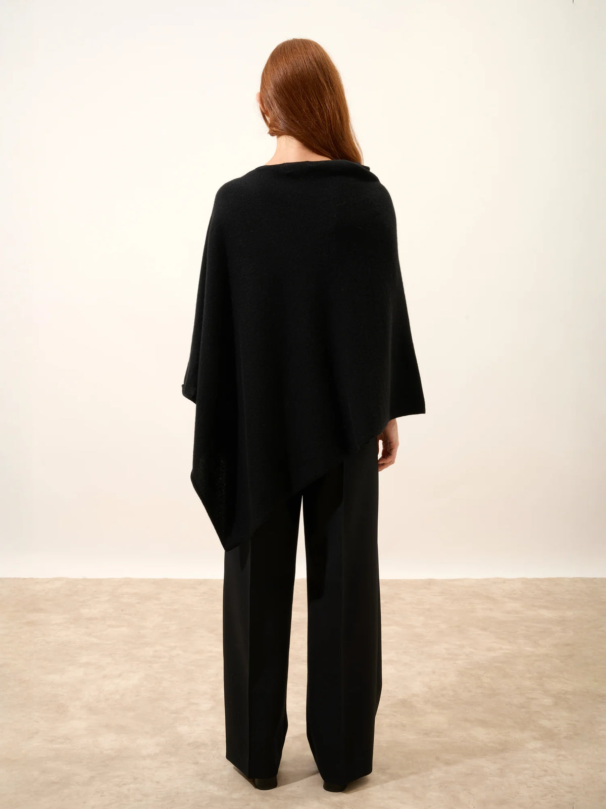 MEREDITH Poncho Noir