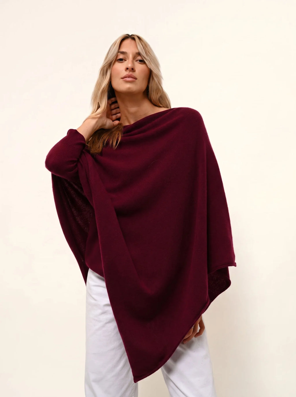 MEREDITH Poncho Bordeaux
