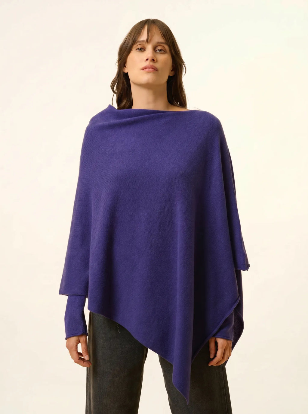 MEREDITH Poncho Tiefviolett