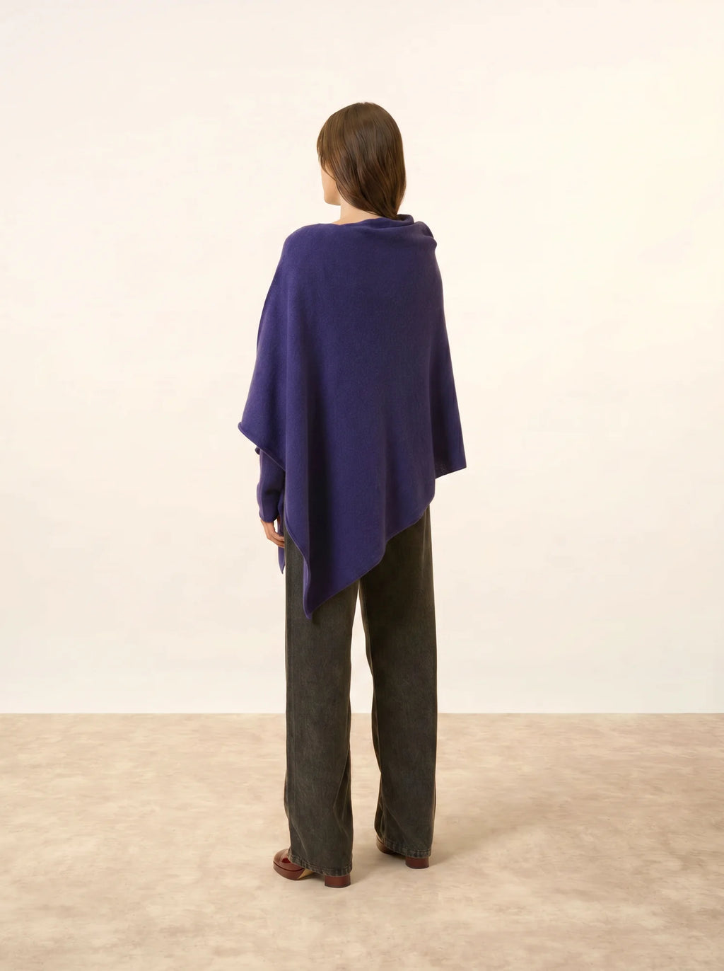 MEREDITH Poncho Tiefviolett