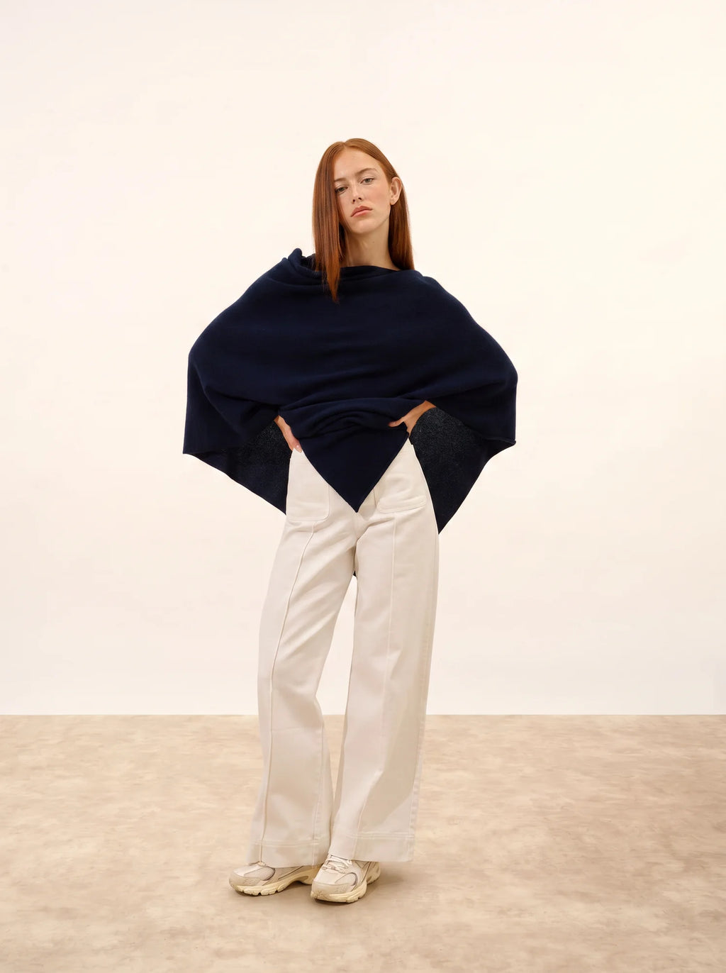 MEREDITH Poncho Bleu Marine