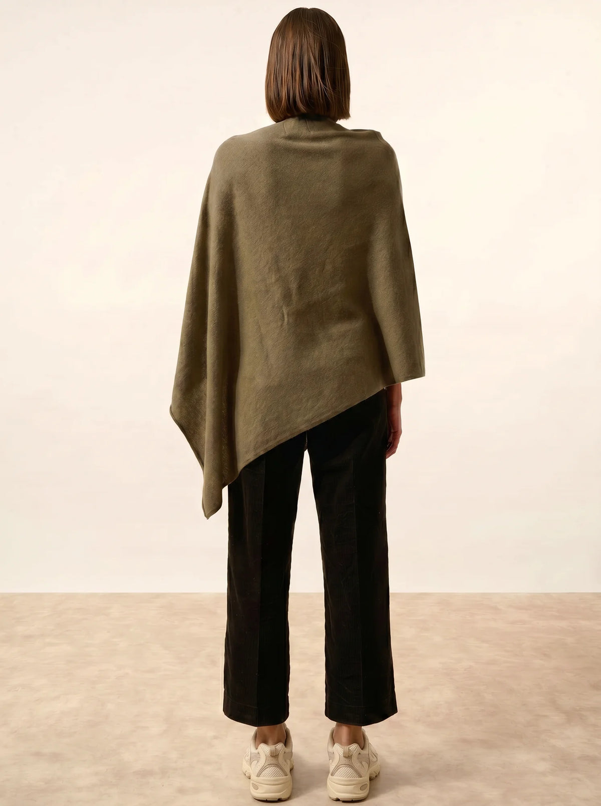 MEREDITH Poncho Army Green