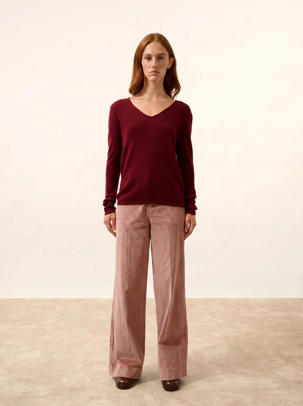 JOAN Sweater V-Neck Burgundy