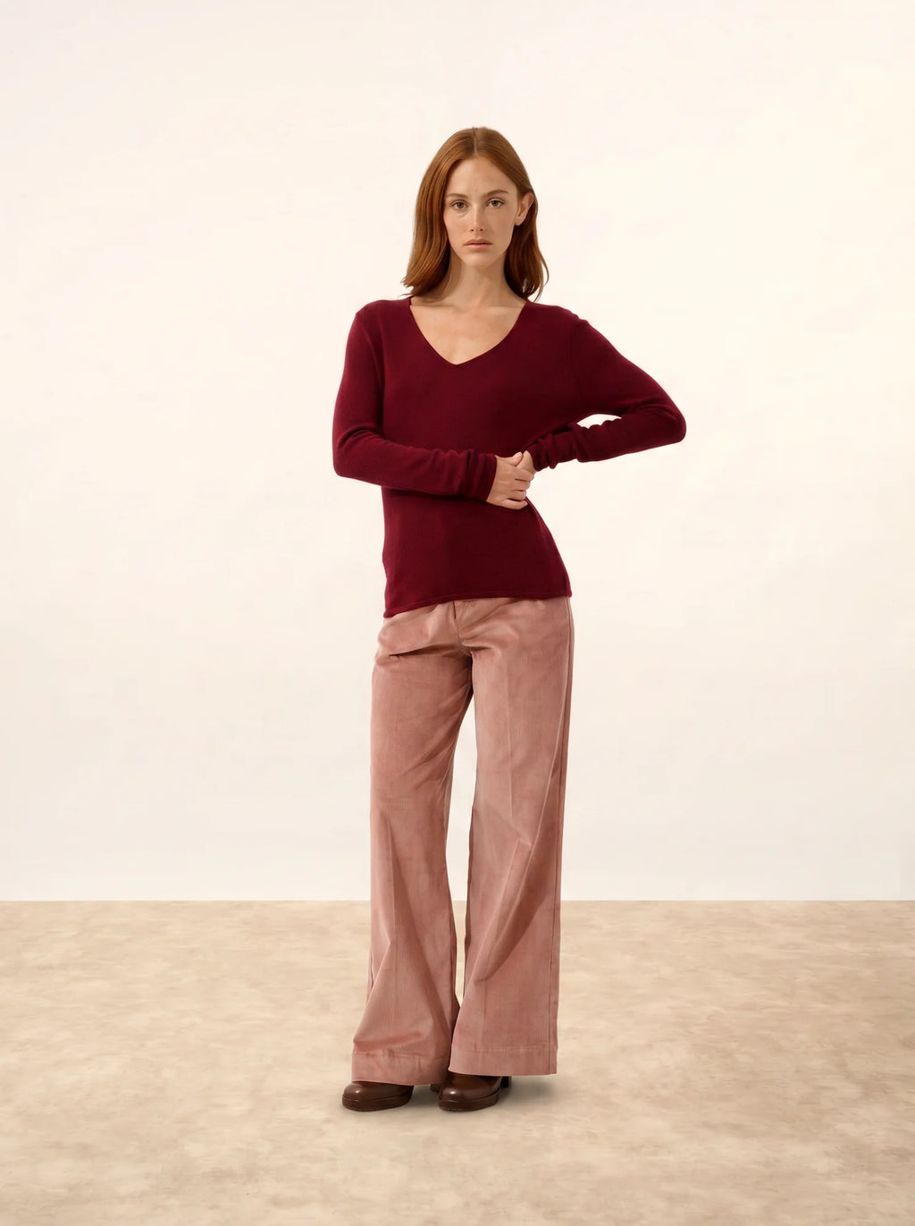 JOAN Sweater V-Neck Burgundy