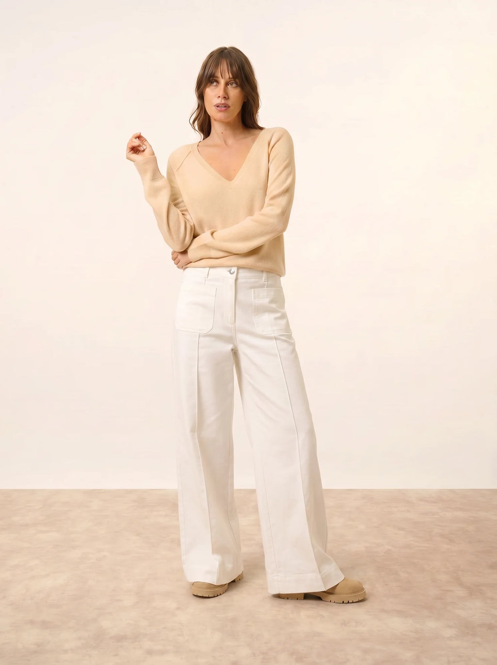 PHOEBE Pull Col V Sable