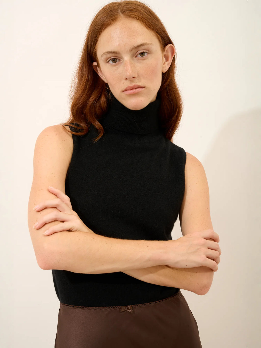 VIOLET Sweater Turtleneck Sleeveless Black