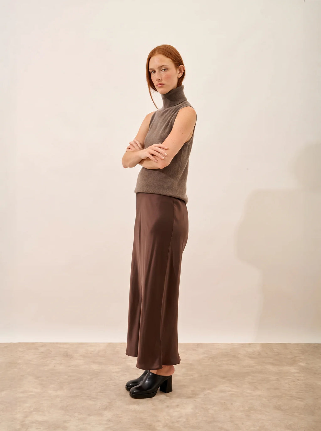 VIOLET Pull Col Roulé sans Manches Taupe Chiné