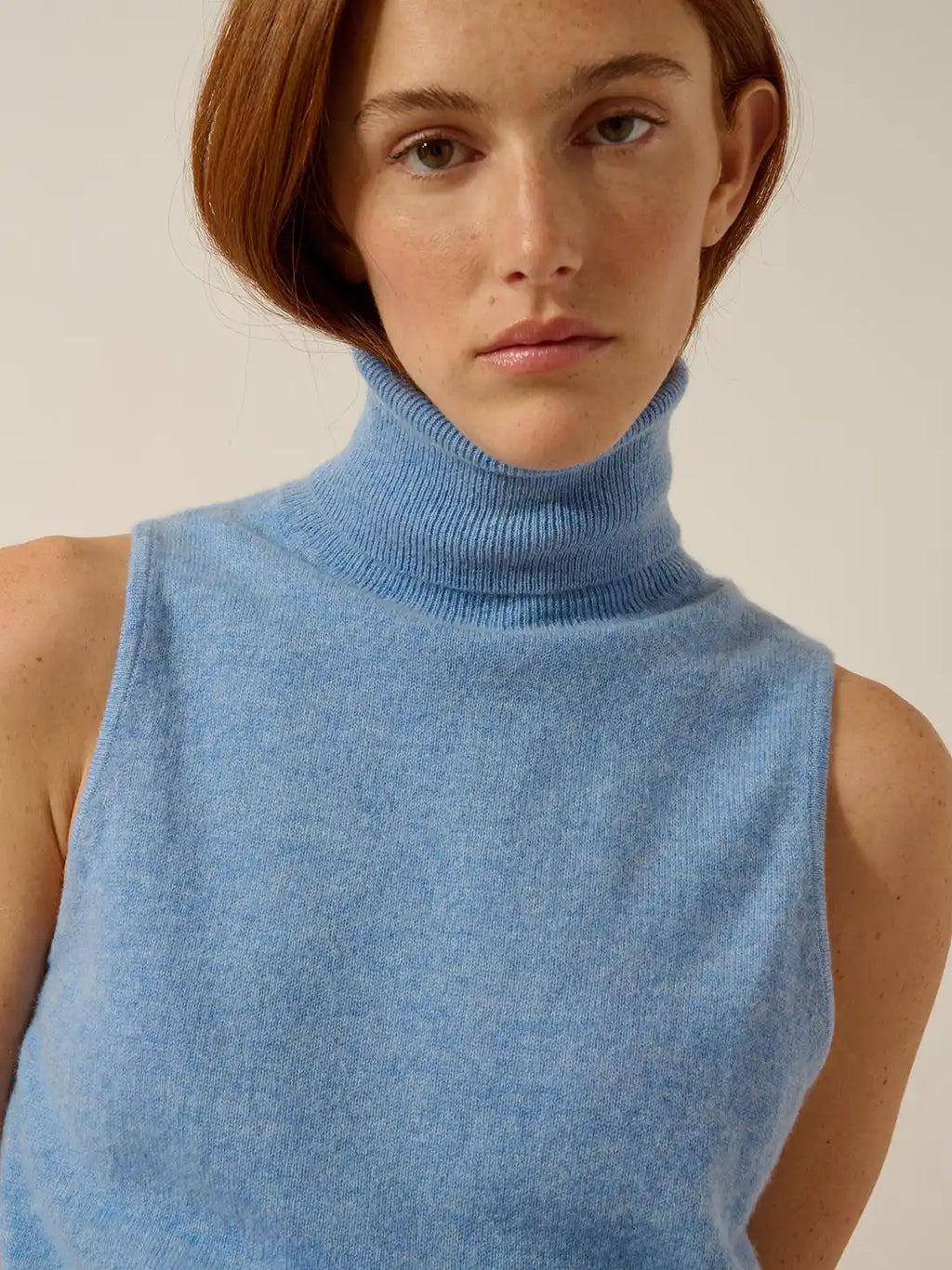 VIOLET Sweater Turtleneck Sleeveless Sky