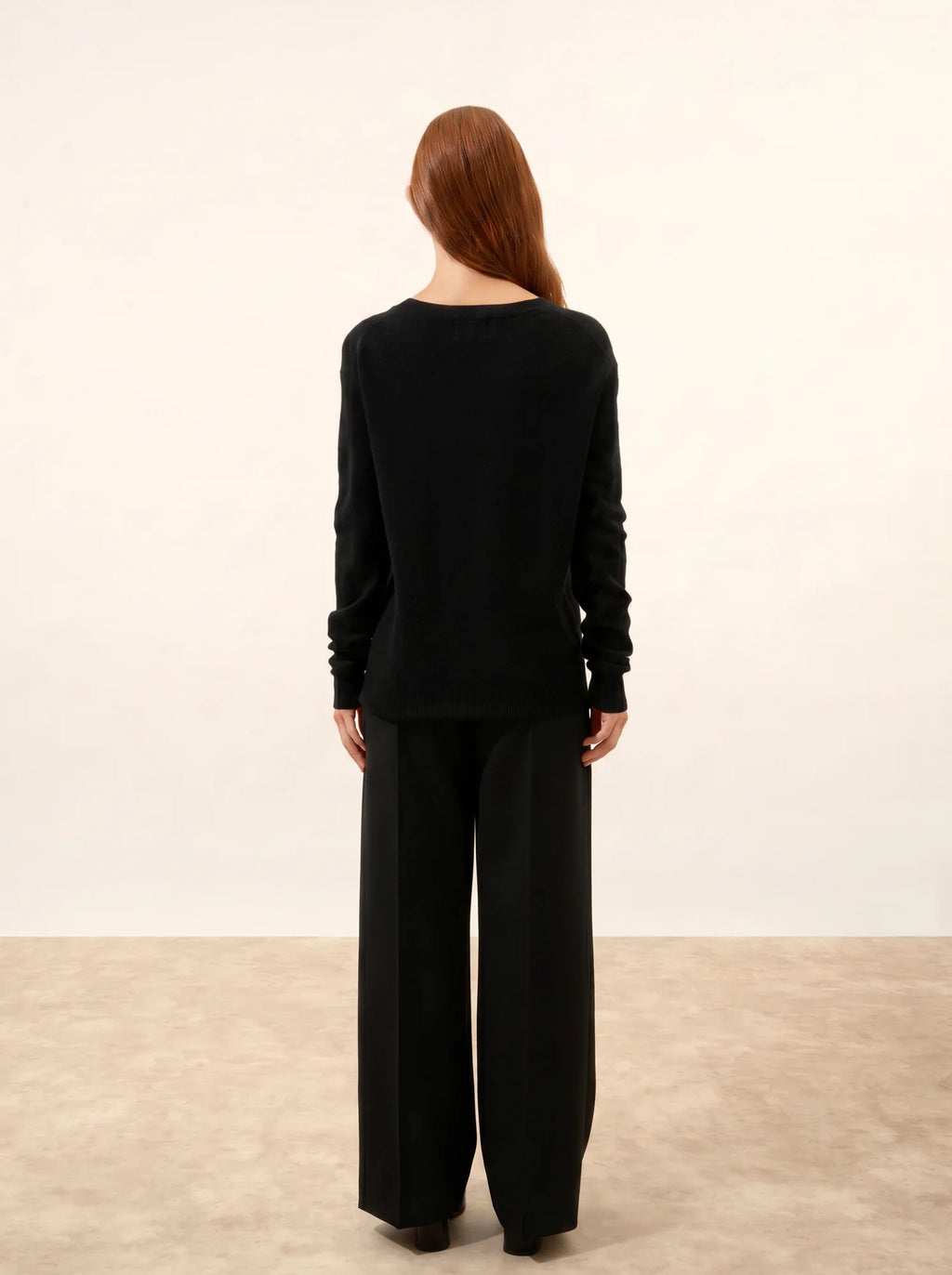 NORA Pull Col V Noir