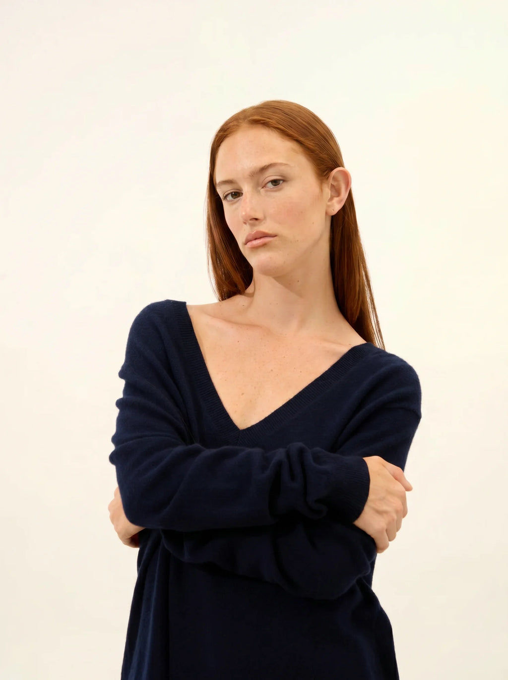 OPAL Sweater V-Neck Front and Back Navy