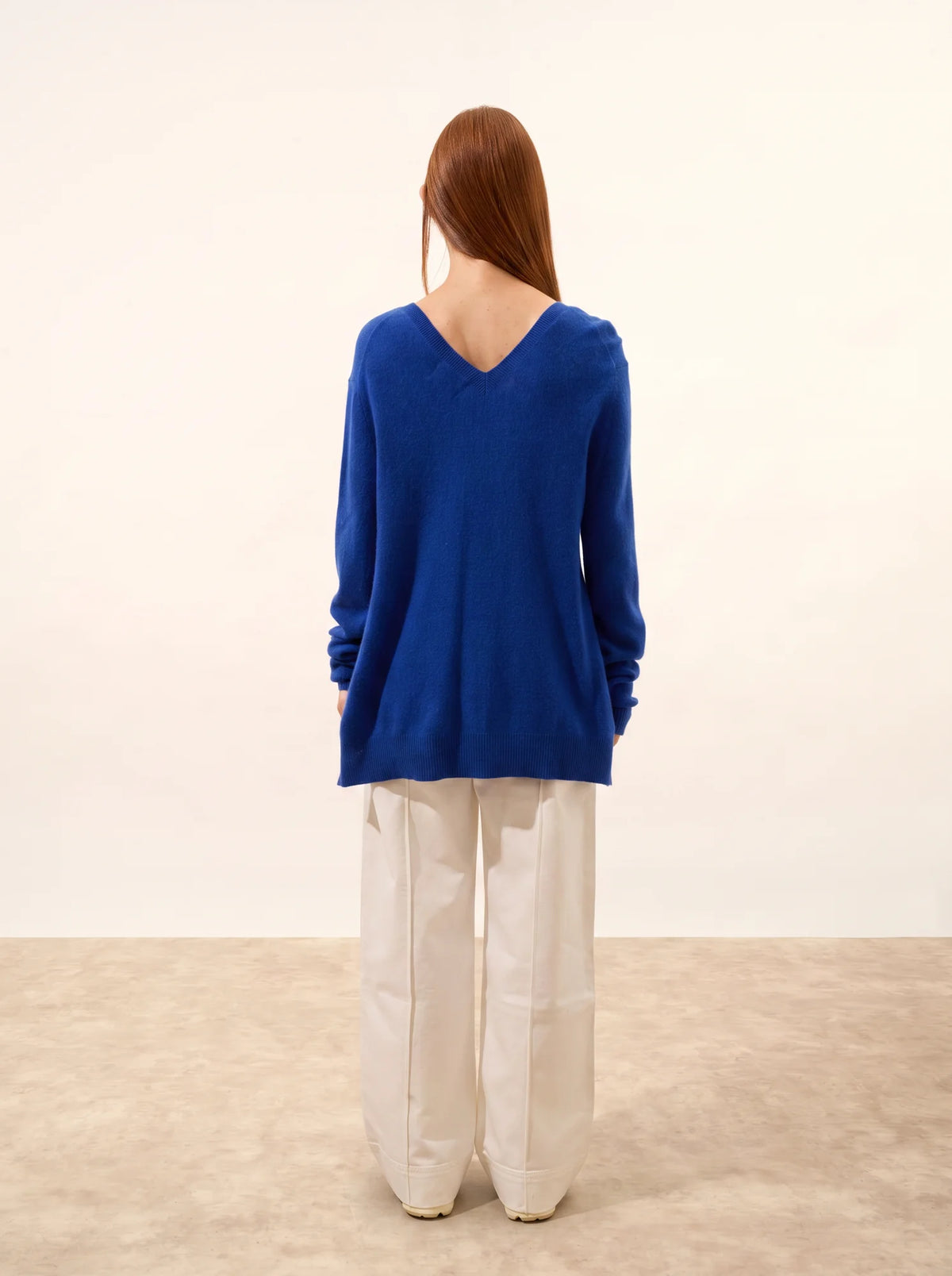 OPAL Pullover V-Ausschnitt vorne und hinten Ultramarin