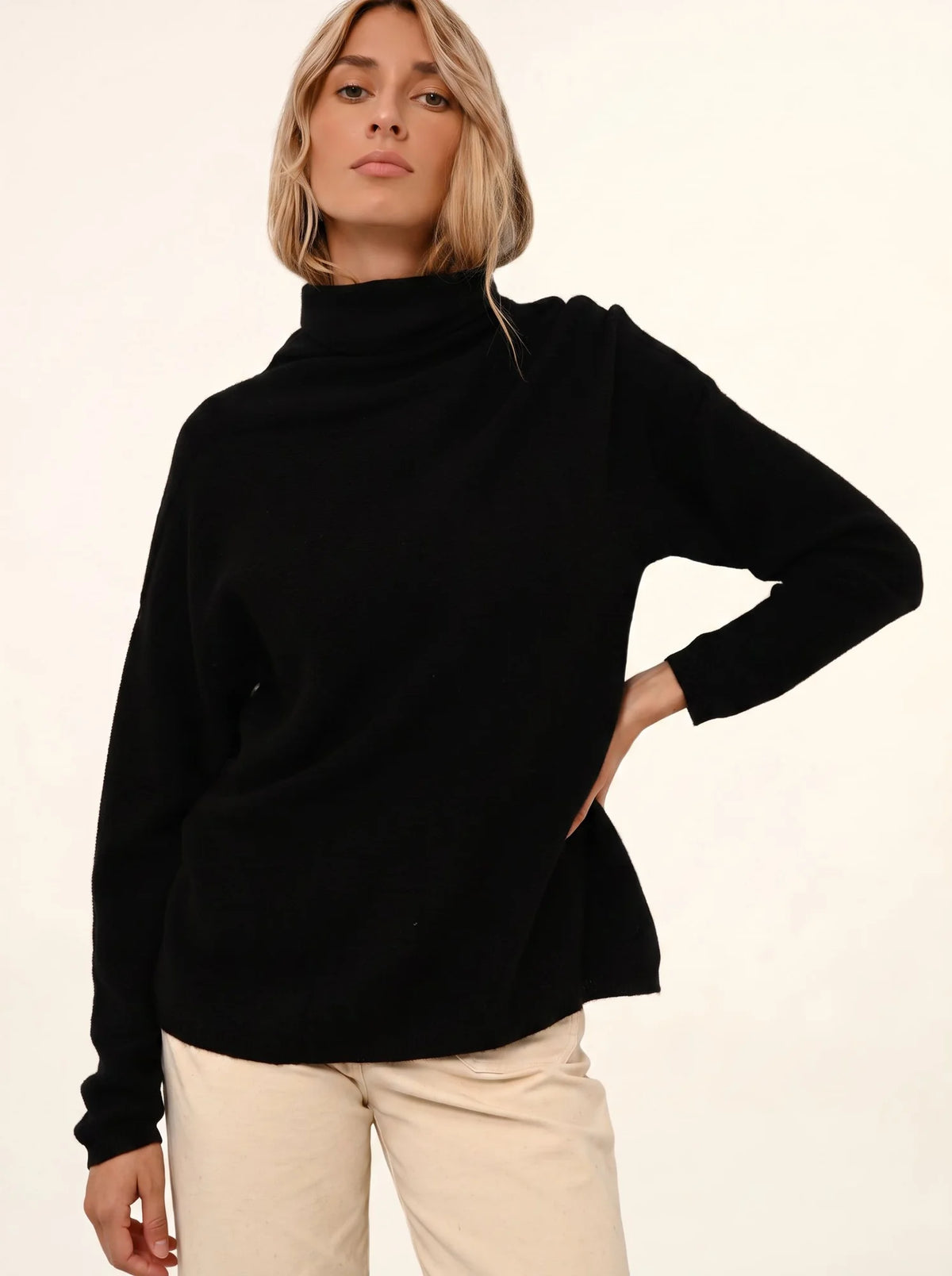 BLANTYRE Sweater Turtleneck Black