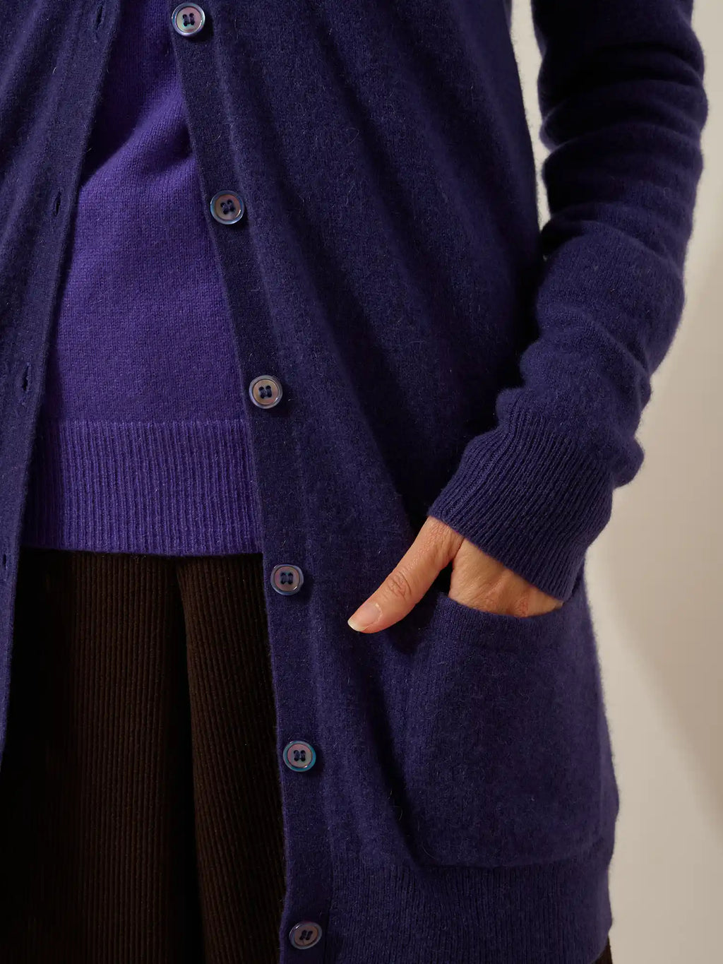 TOMMIE Strickjacke V-Ausschnitt Tiefviolett