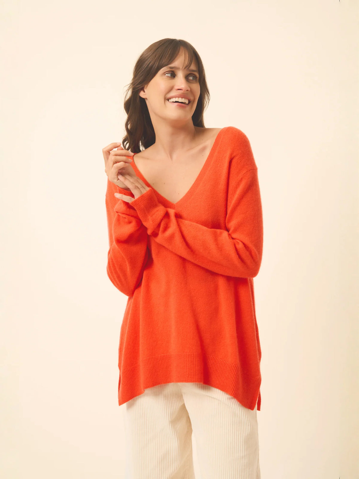 OPAL Pullover V-Ausschnitt vorne und hinten Orange