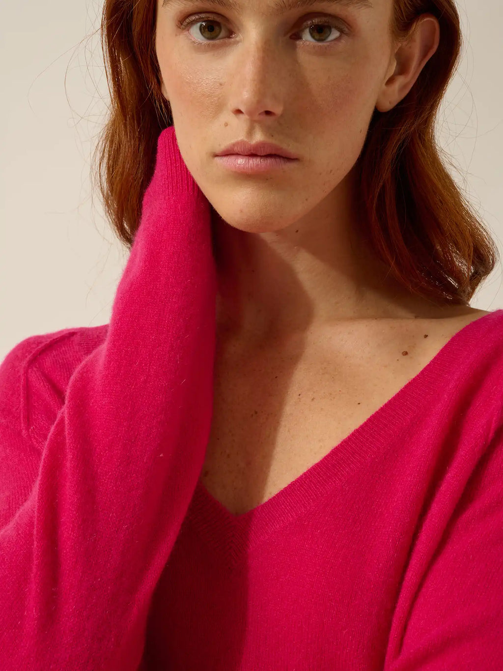 PHOEBE Pullover V-Ausschnitt Fuchsia