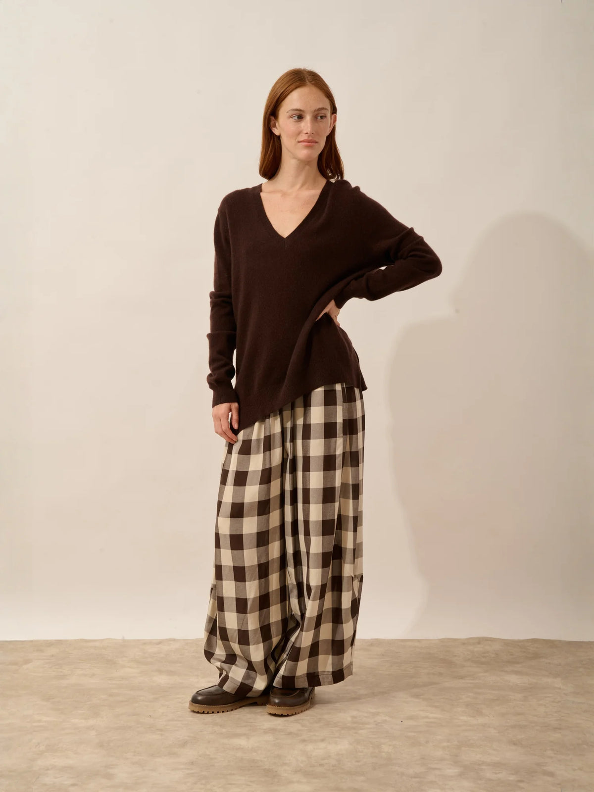 OPAL Sweater V-Neck Front and Back Chocolate