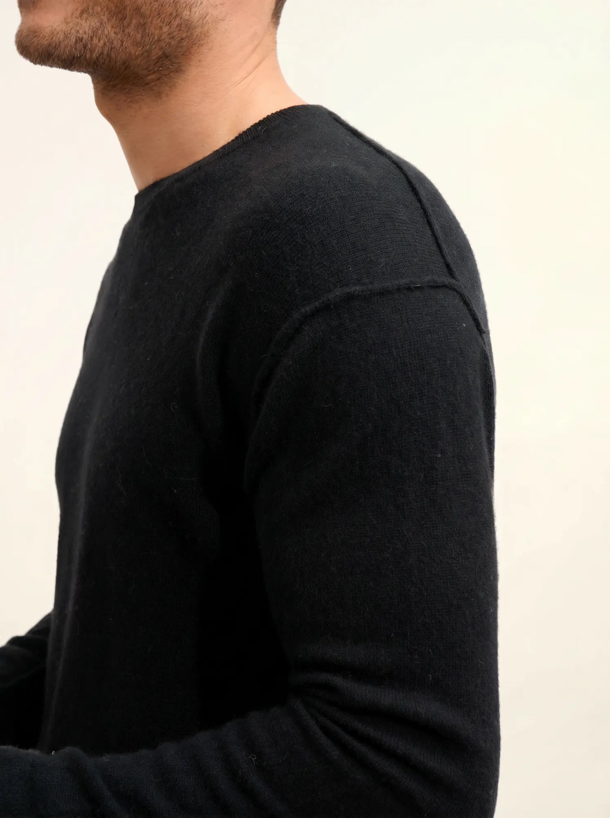 NOE Pull Col Rond Noir