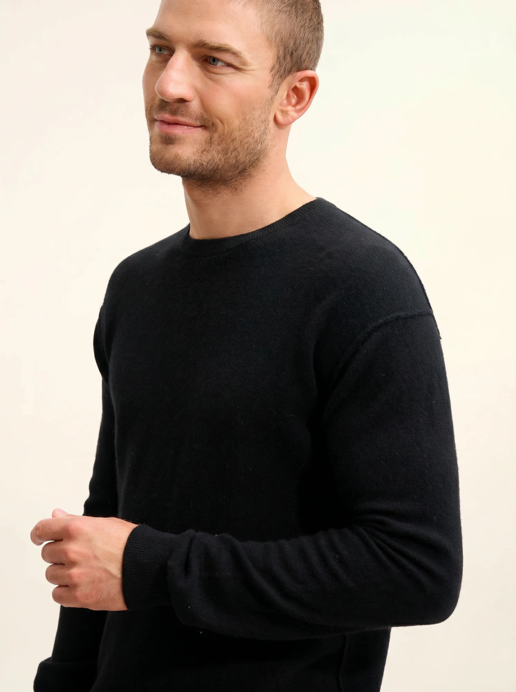 NOE Pull Col Rond Noir