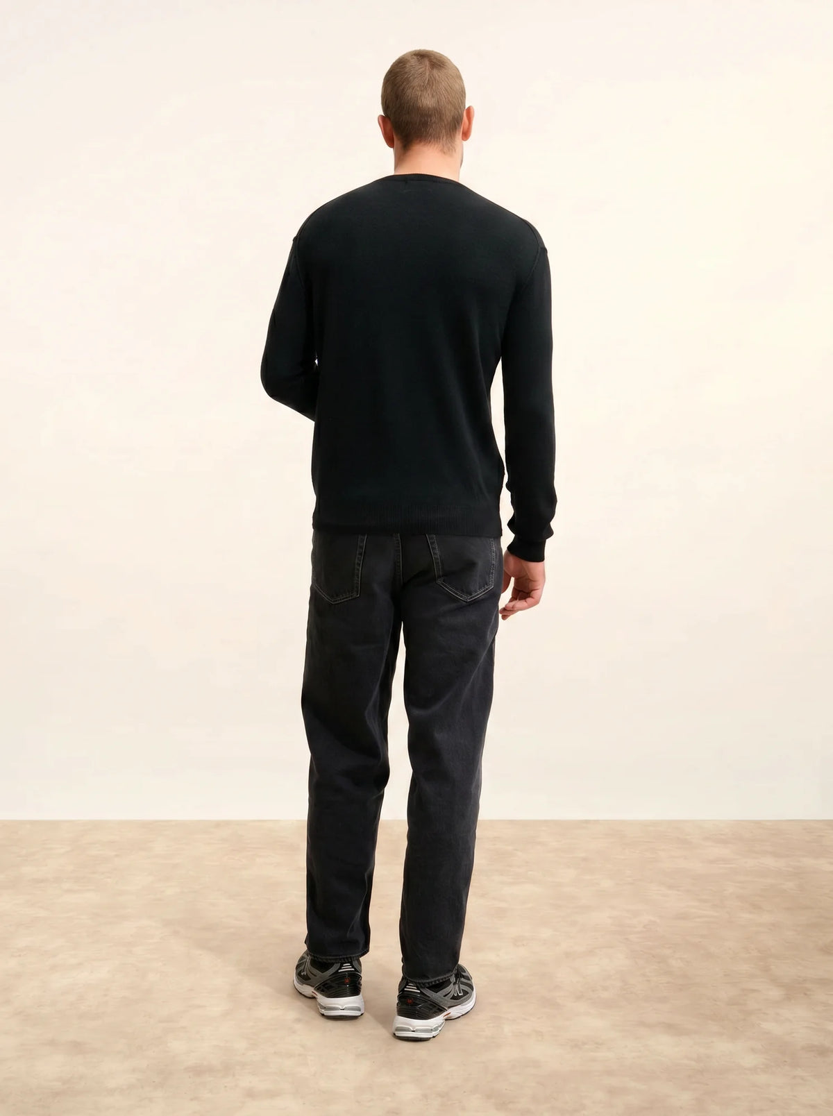 NOE Pull Col Rond Noir