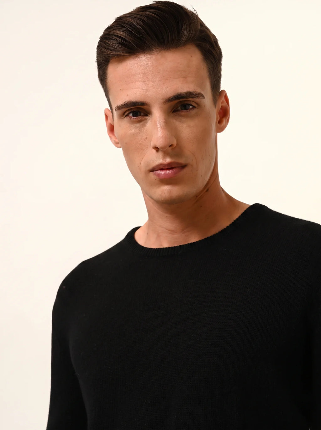 GABIN Pull Col Rond 4 Fils Noir