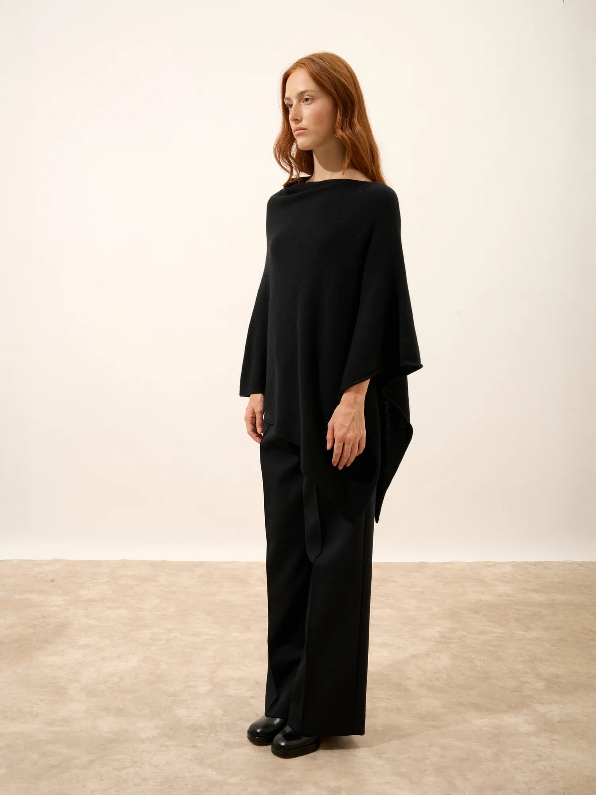 SALLY Poncho 4 Fils Noir