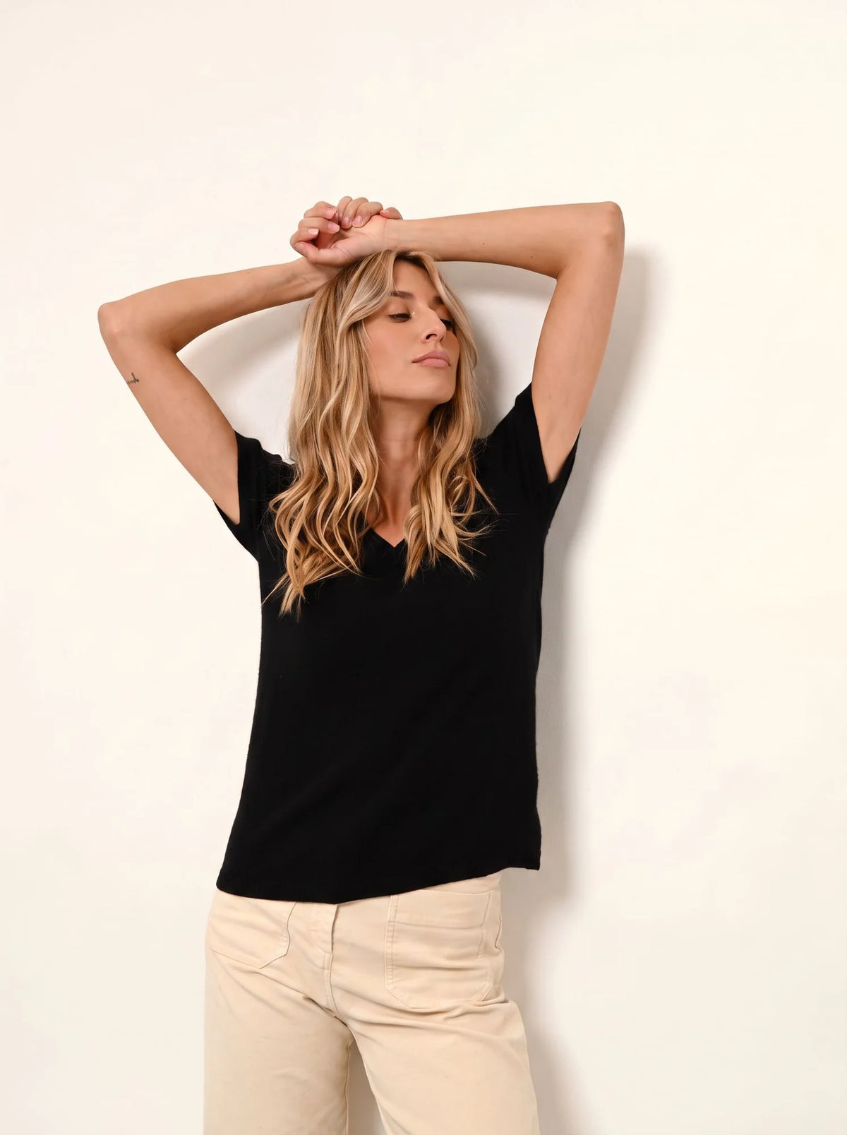 GLAMIS T-Shirt V-Ausschnitt Schwarz