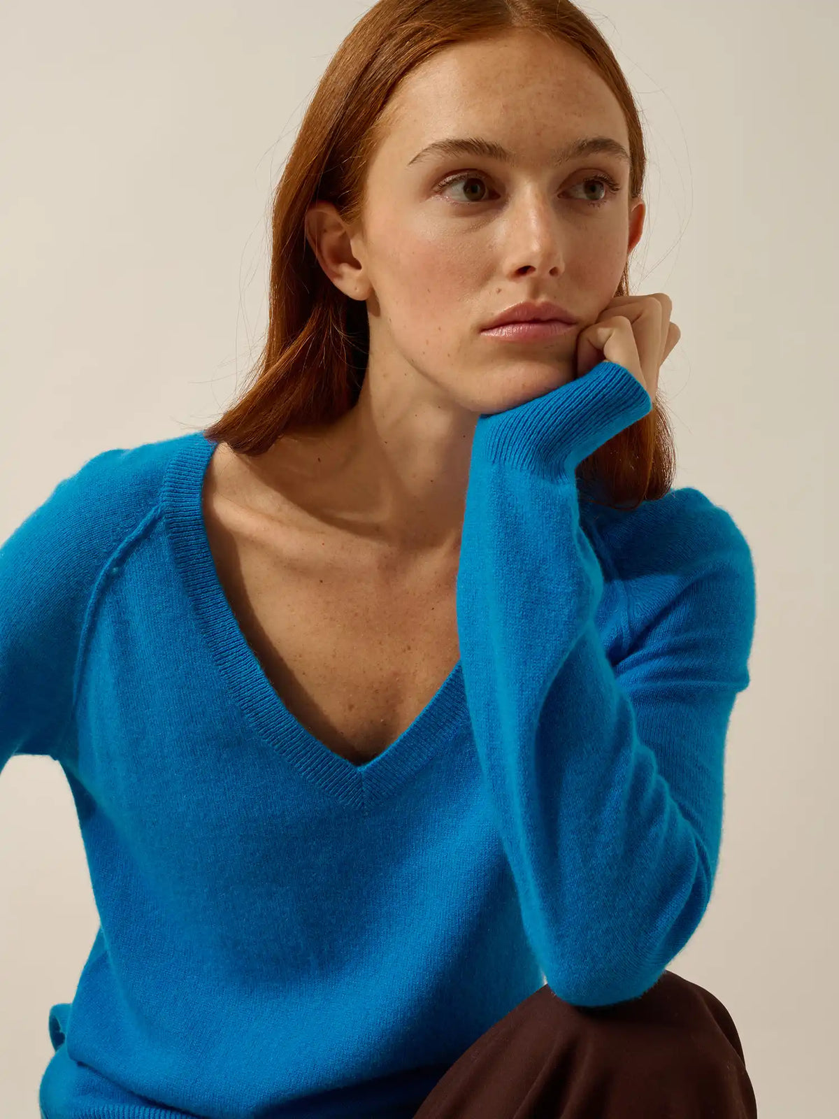 PHOEBE Pullover V-Ausschnitt Azurblau