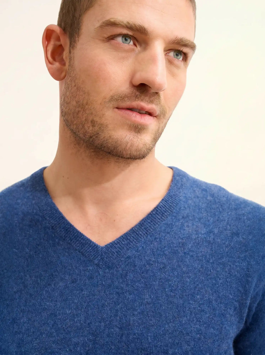 WALT Sweater V-Neck Heather Ocean