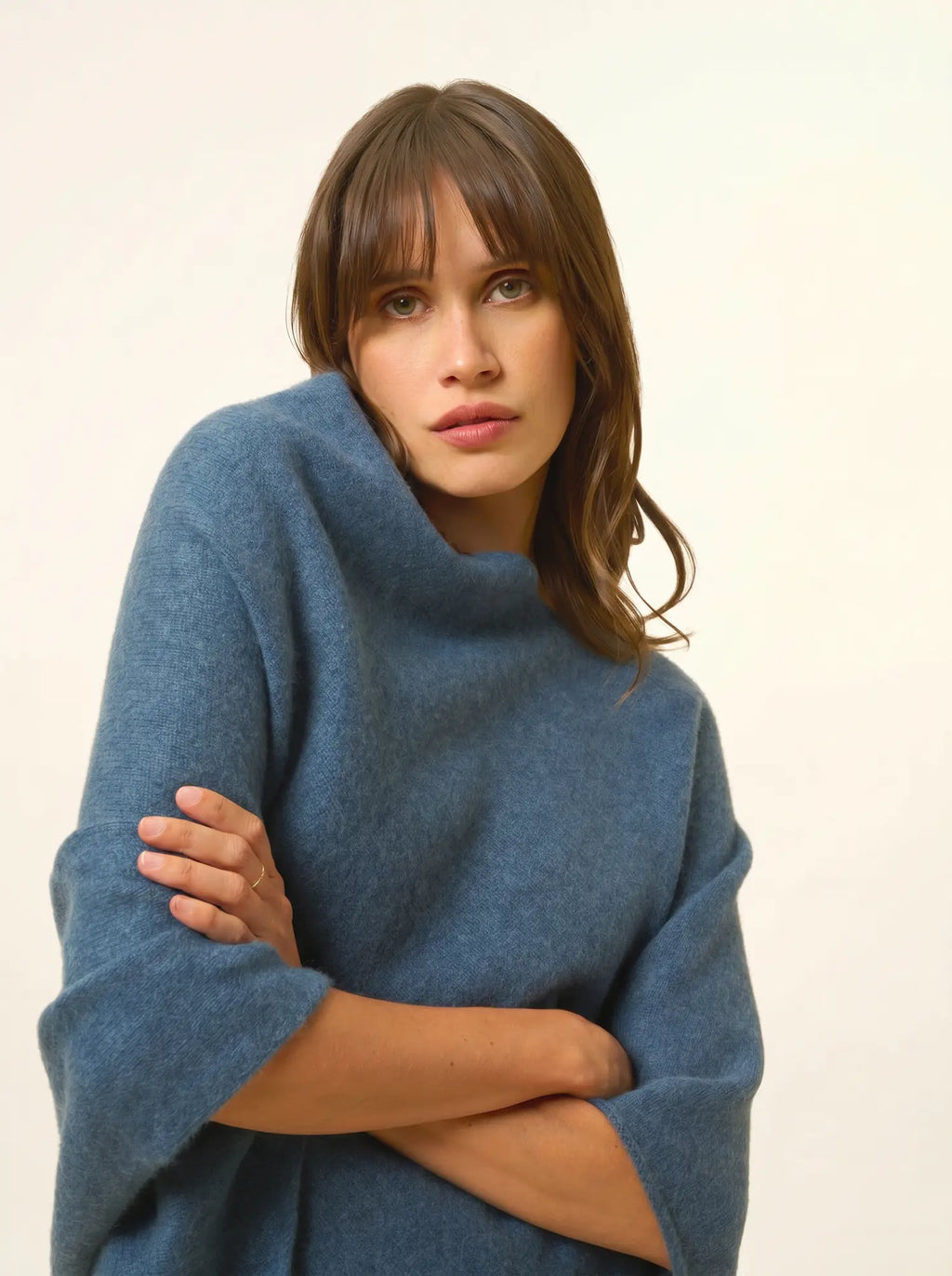 SALLY Poncho 4-fädig Grün Petrol meliert