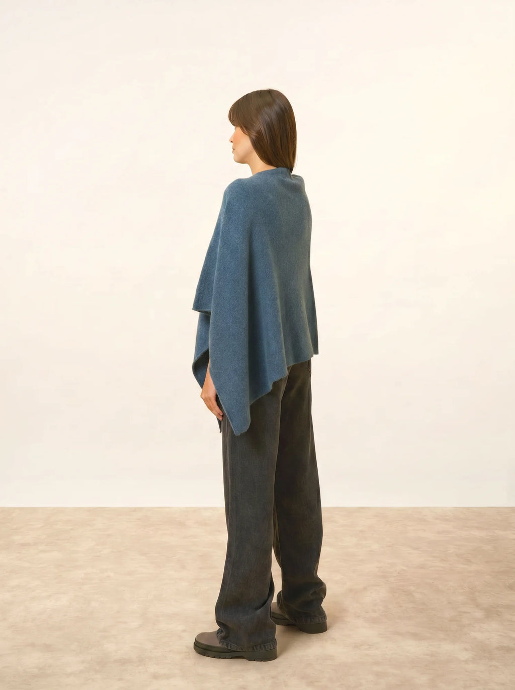 SALLY Poncho 4-fädig Grün Petrol meliert