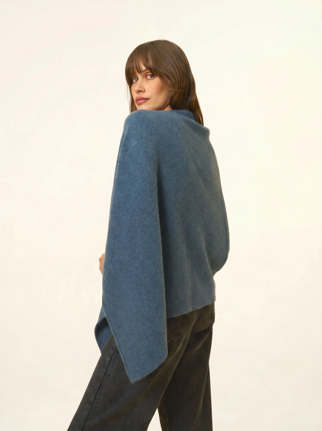 SALLY Poncho 4-fädig Grün Petrol meliert