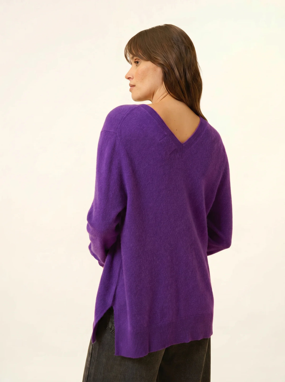 OPAL Sweater V-Neck Front and Back Violet