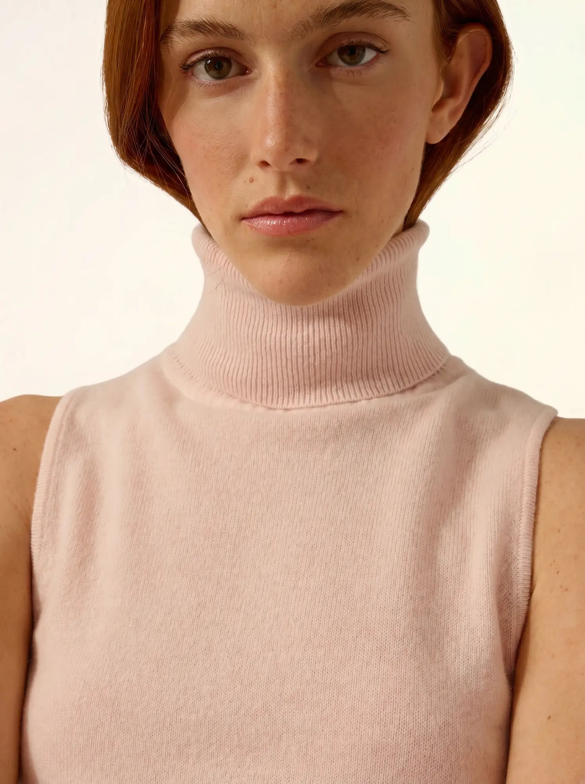 VIOLET Pull Col Roulé sans Manches Poudre
