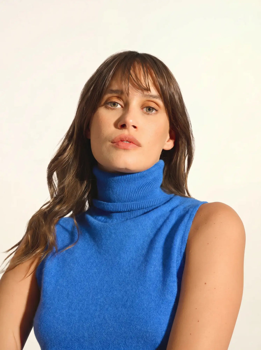 VIOLET Pull Col Roulé sans Manches Bleu Électrique