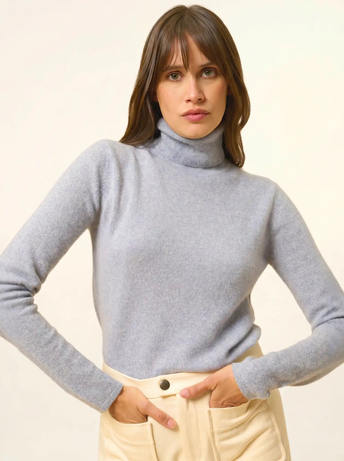 AVA Pull Col Roulé Bleu Ivoire