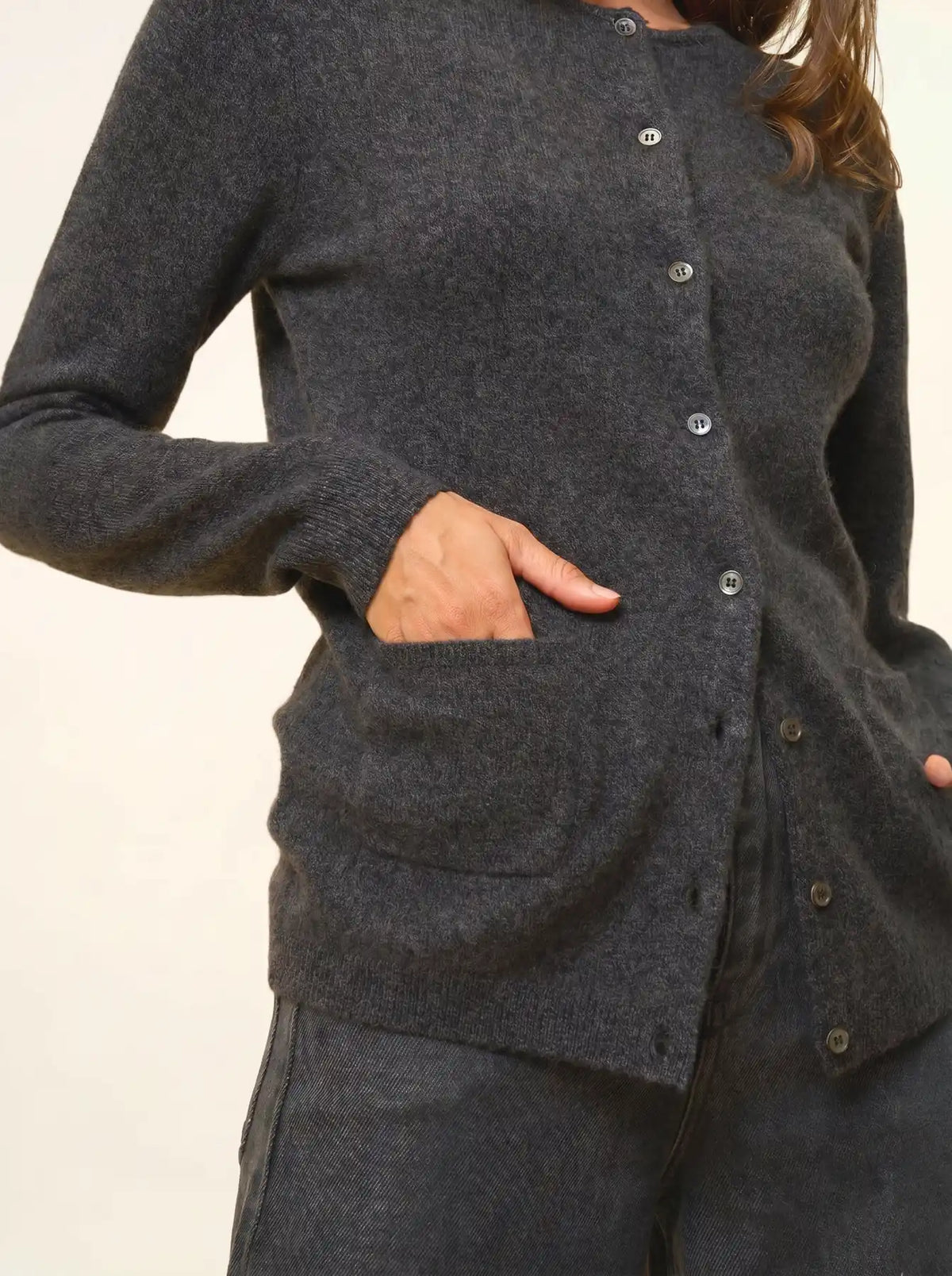 KATHARINE Cardigan Crew Neck Heather Black