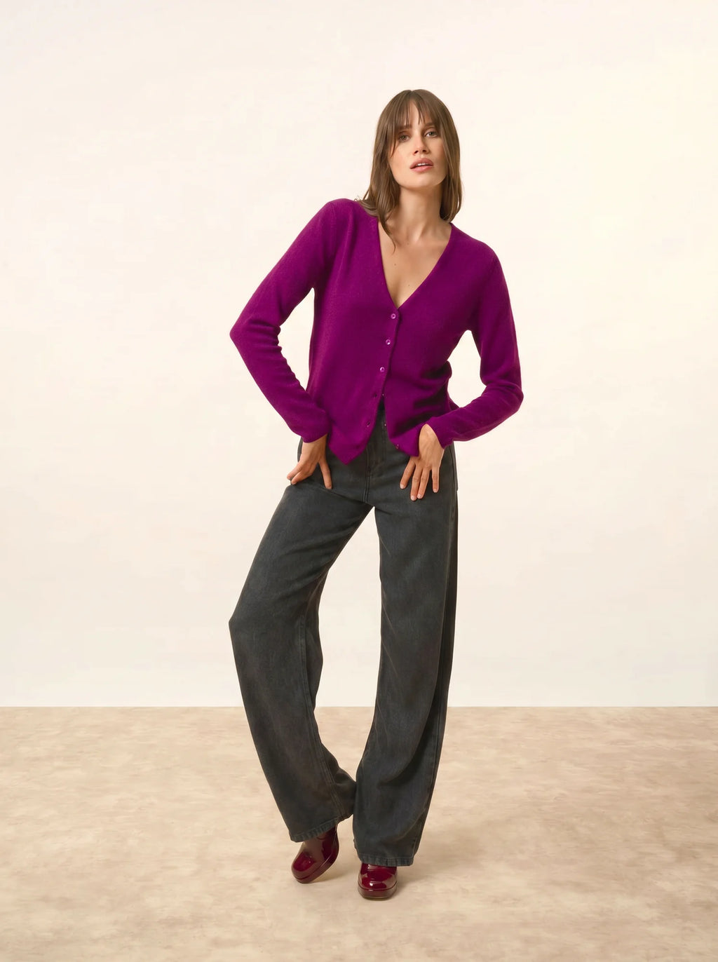 NORMA Strickjacke V-Ausschnitt Pflaumenblau