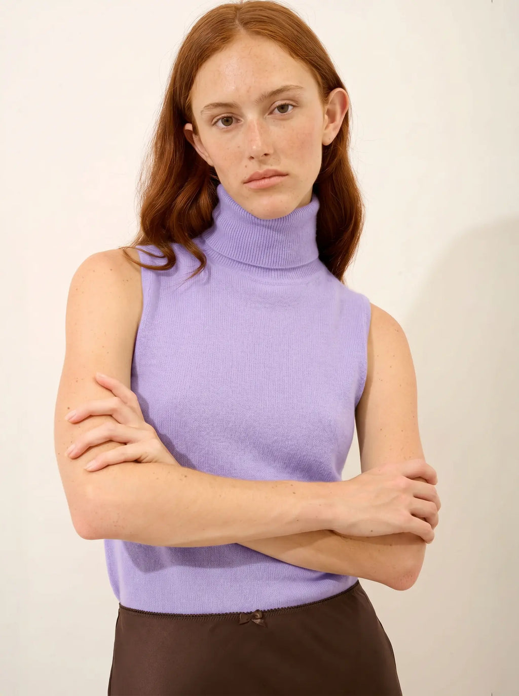 VIOLET Pull Col Roulé sans Manches Mauve