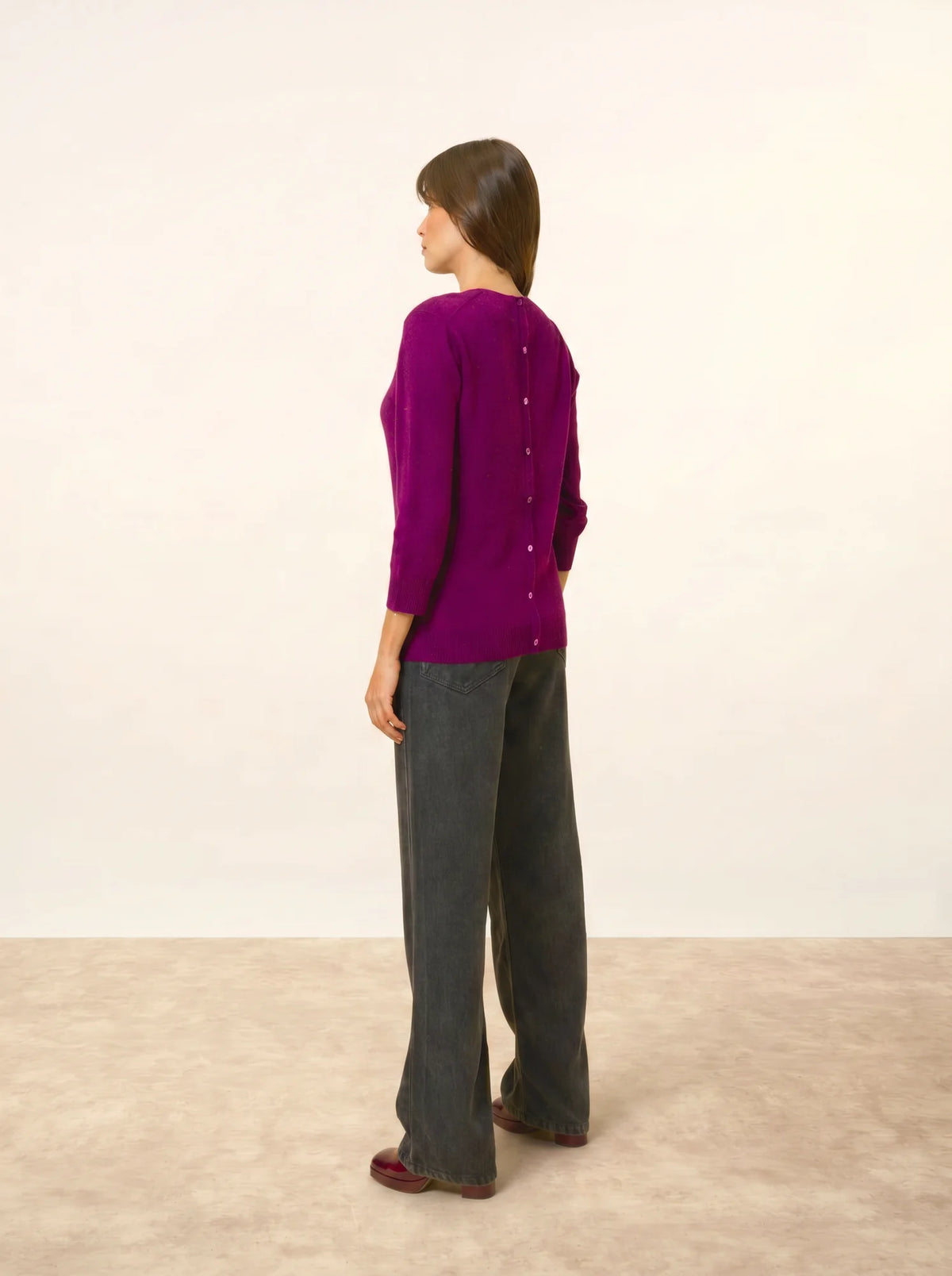 JANICE Pullover Rundhalsausschnitt hinten geknöpft Pflaumenblau