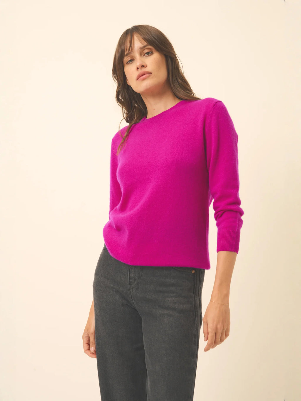 JANICE Sweater Crew Neck Buttoned Back Magenta
