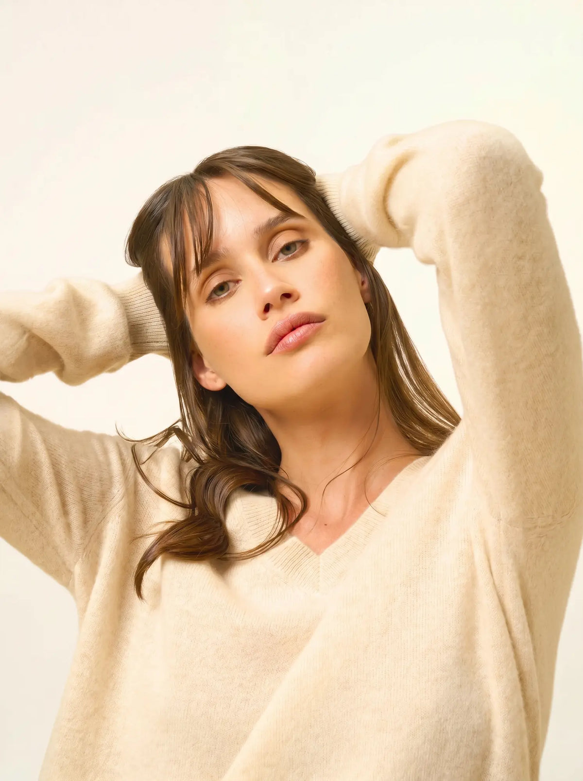NORA Sweater V-Neck Oat