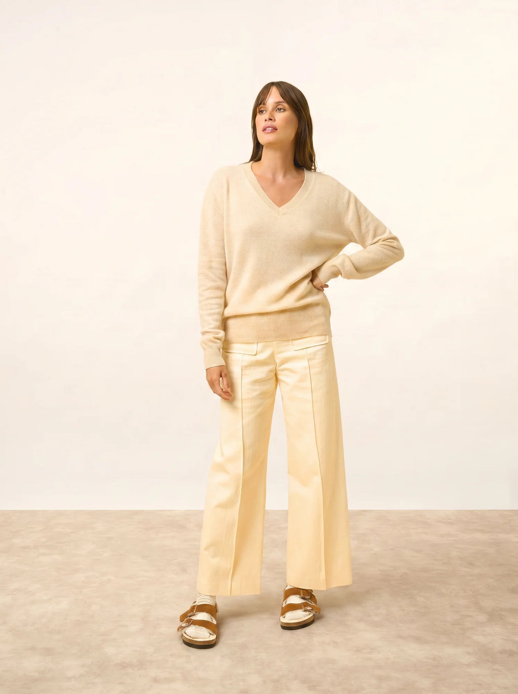 NORA Sweater V-Neck Oat