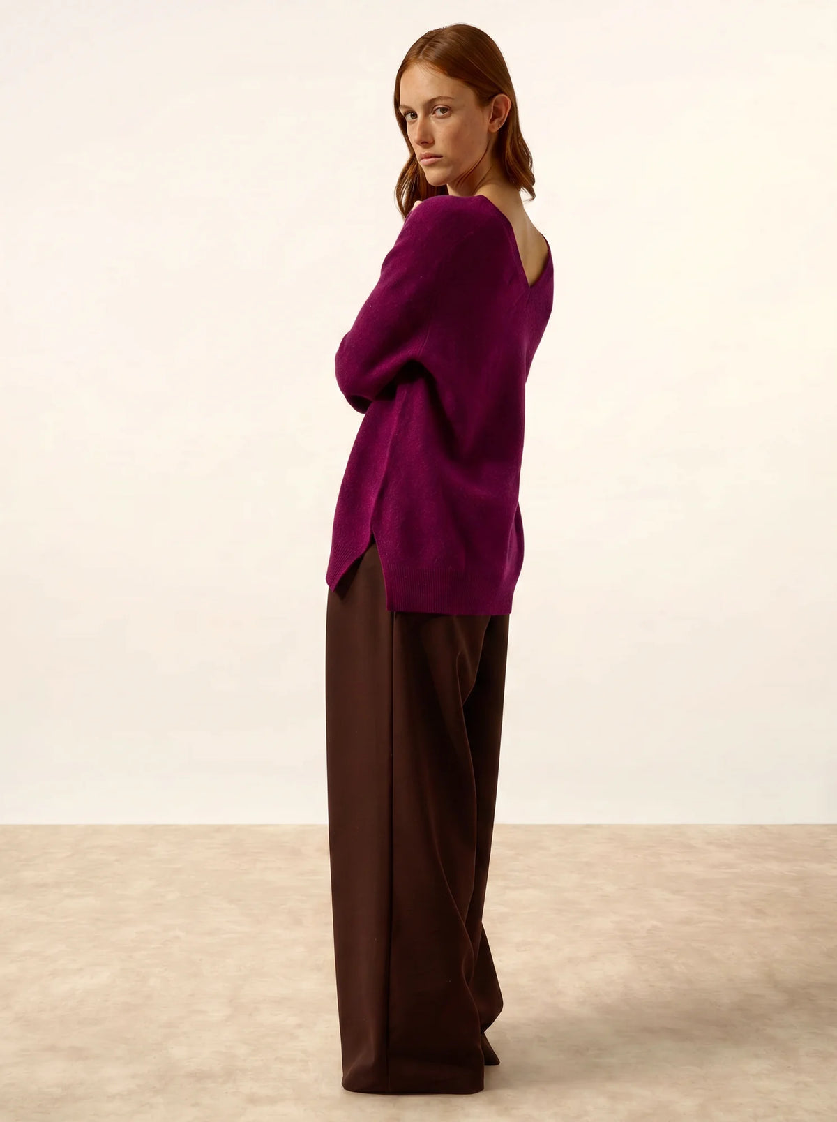 OPAL Pullover V-Ausschnitt vorne und hinten Pflaumenblau