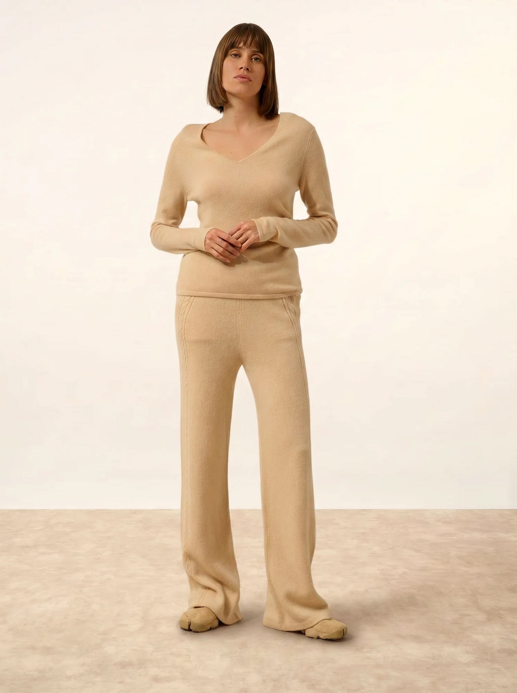 JOAN Pull Col V Beige