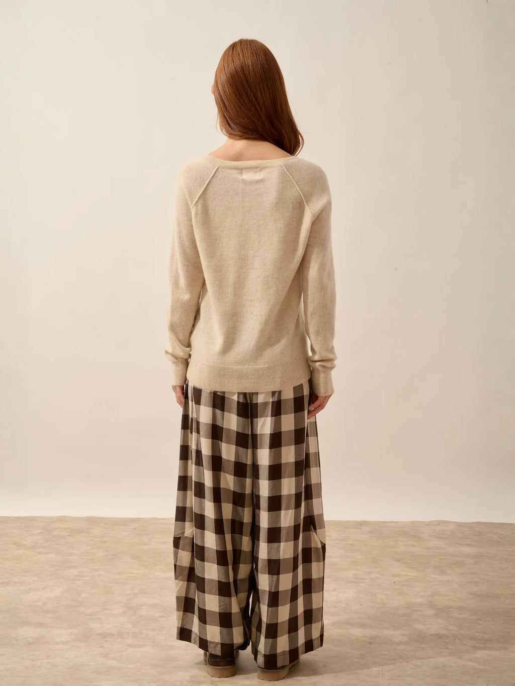 PHOEBE Pullover V-Ausschnitt Haferbeige